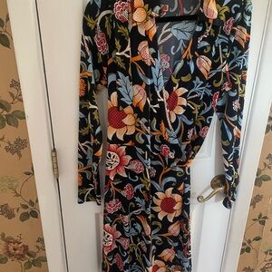 Vertigo Paris wrap  Floral Midi Dress